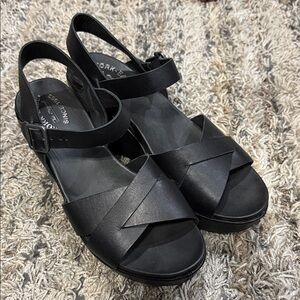 Kork-Ease Women's Black wedge Sandals sz 11